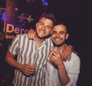 Frank van Leeuwen en zijn partner Thijs